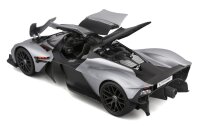 Aston Martin Valkyrie 2022 1/18 Modellauto silber von Maisto lizenziert