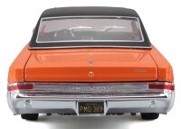 Pontiac GTO Hurst Edition 1965 Orange 1/18 Model Car by...
