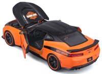 Chevrolet Camaro 2017 Harley Davidson 1/24 Modellauto orange von Maisto