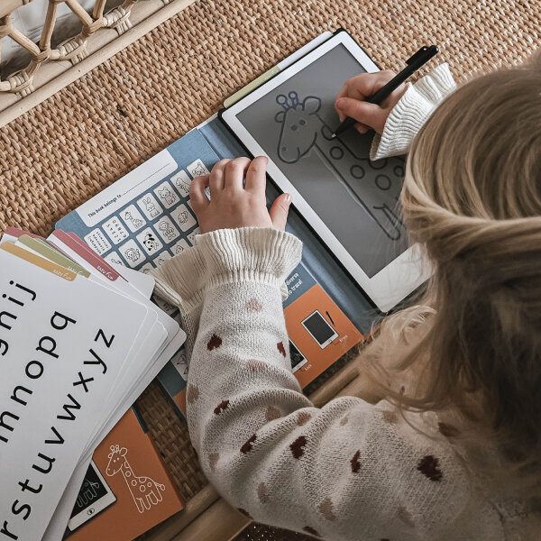 LCD Zeichentablett für Kinder mit 40 nachzeichnbare Illustrationen